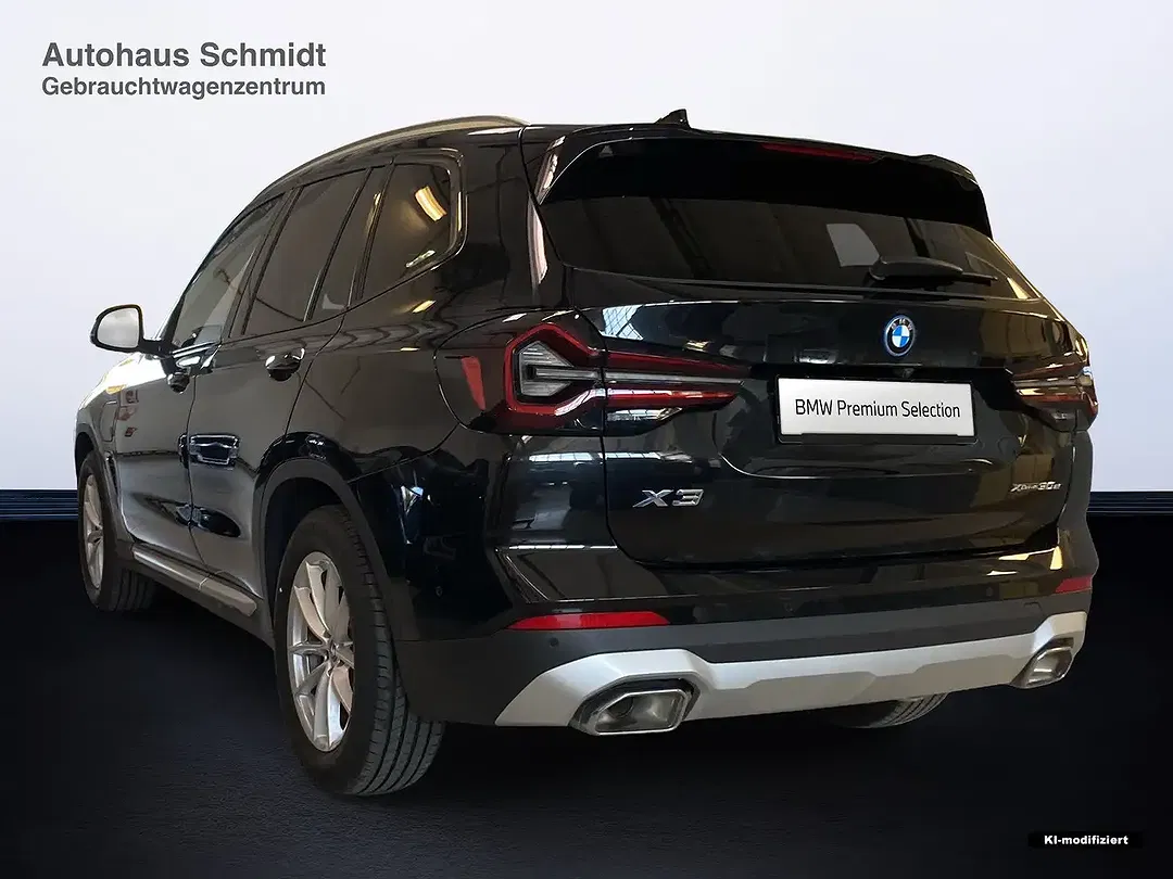 BMW X3 - Thumbnail 3