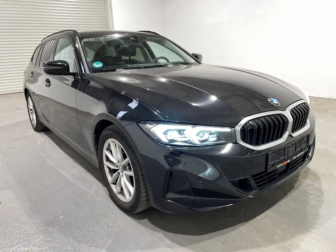 BMW 320 - Thumbnail 4