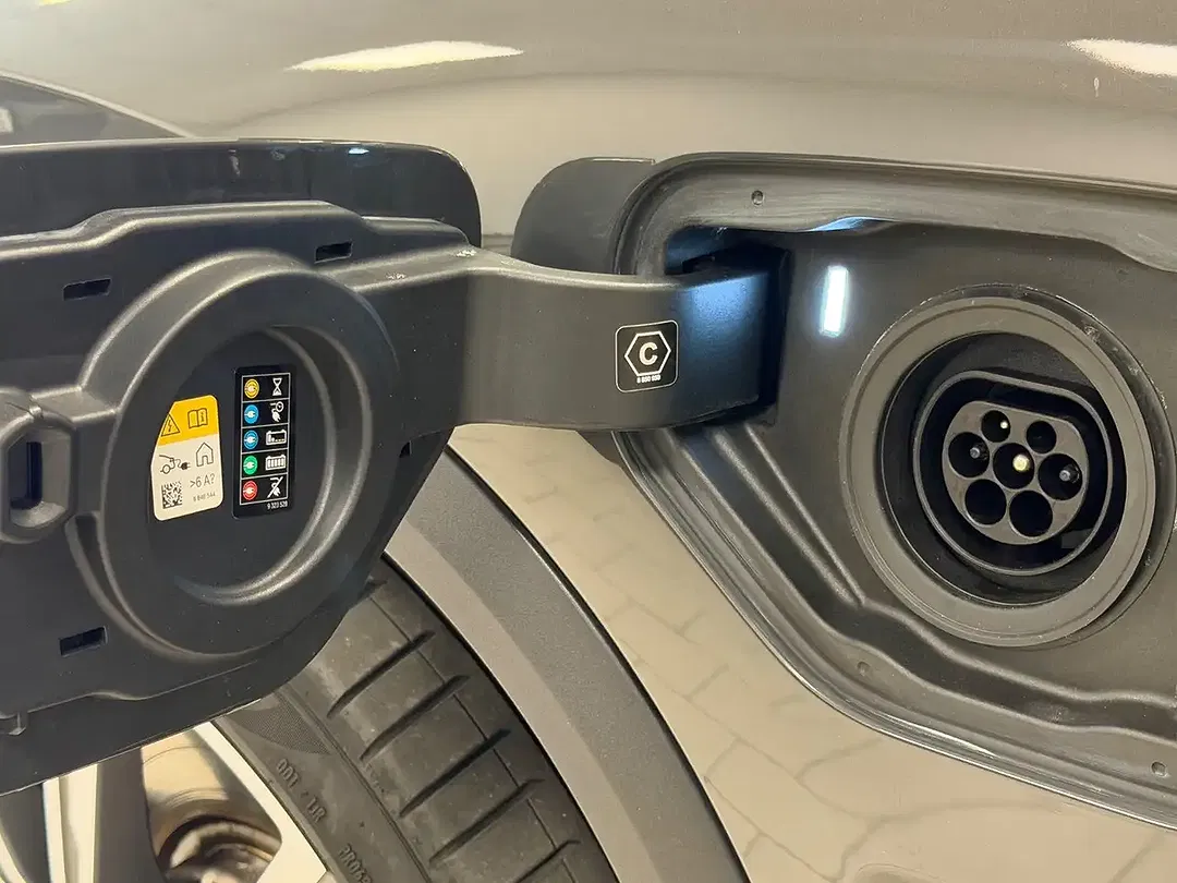 BMW X5 - Thumbnail 10