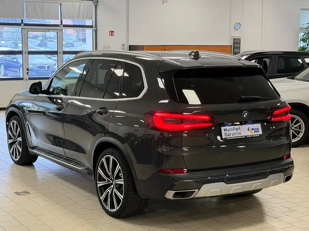 BMW X5 - Thumbnail 13