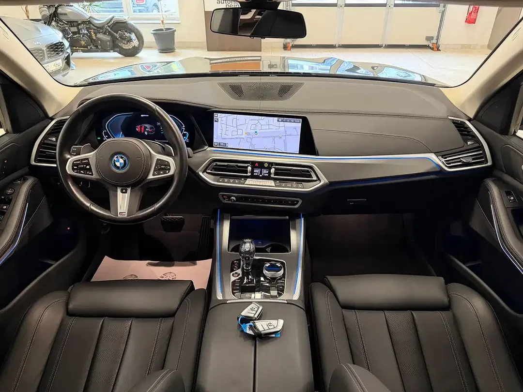 BMW X5 - Thumbnail 3