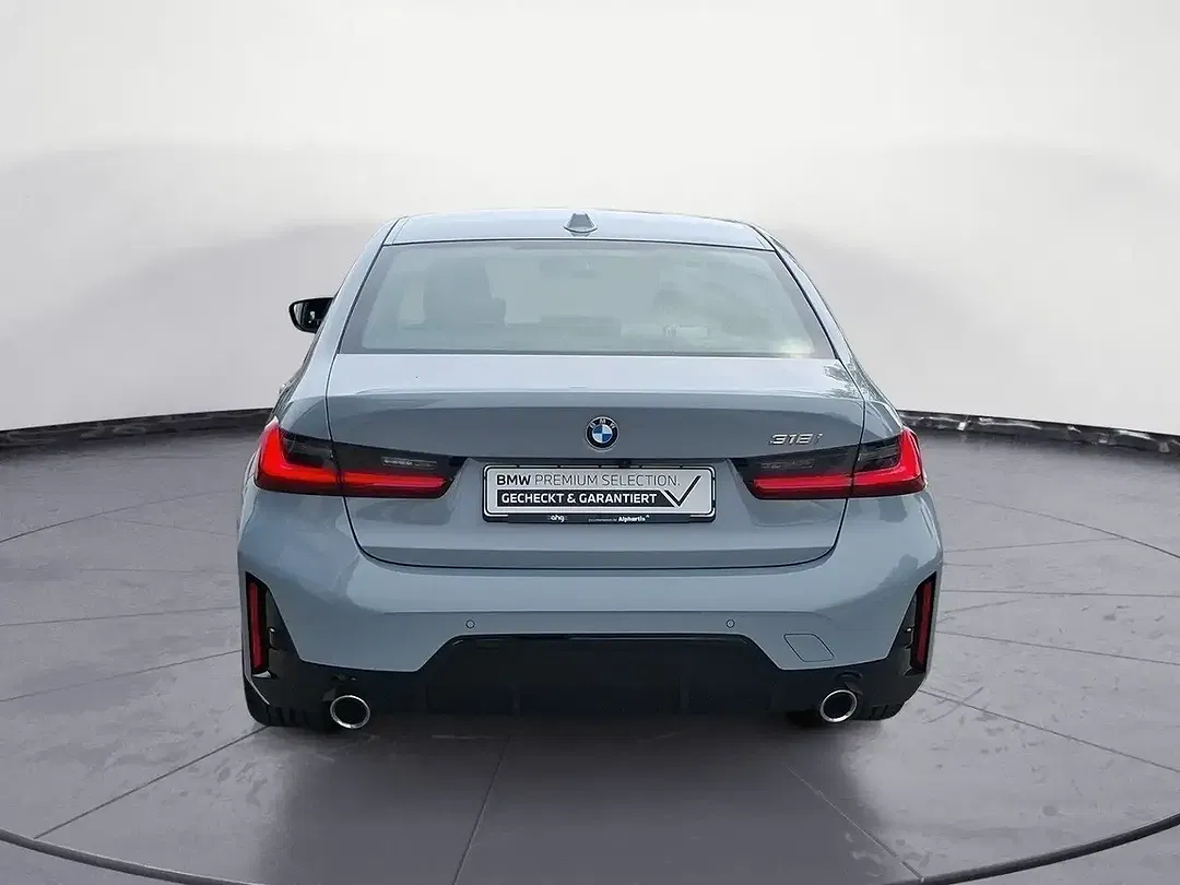 BMW 318 - Thumbnail 5