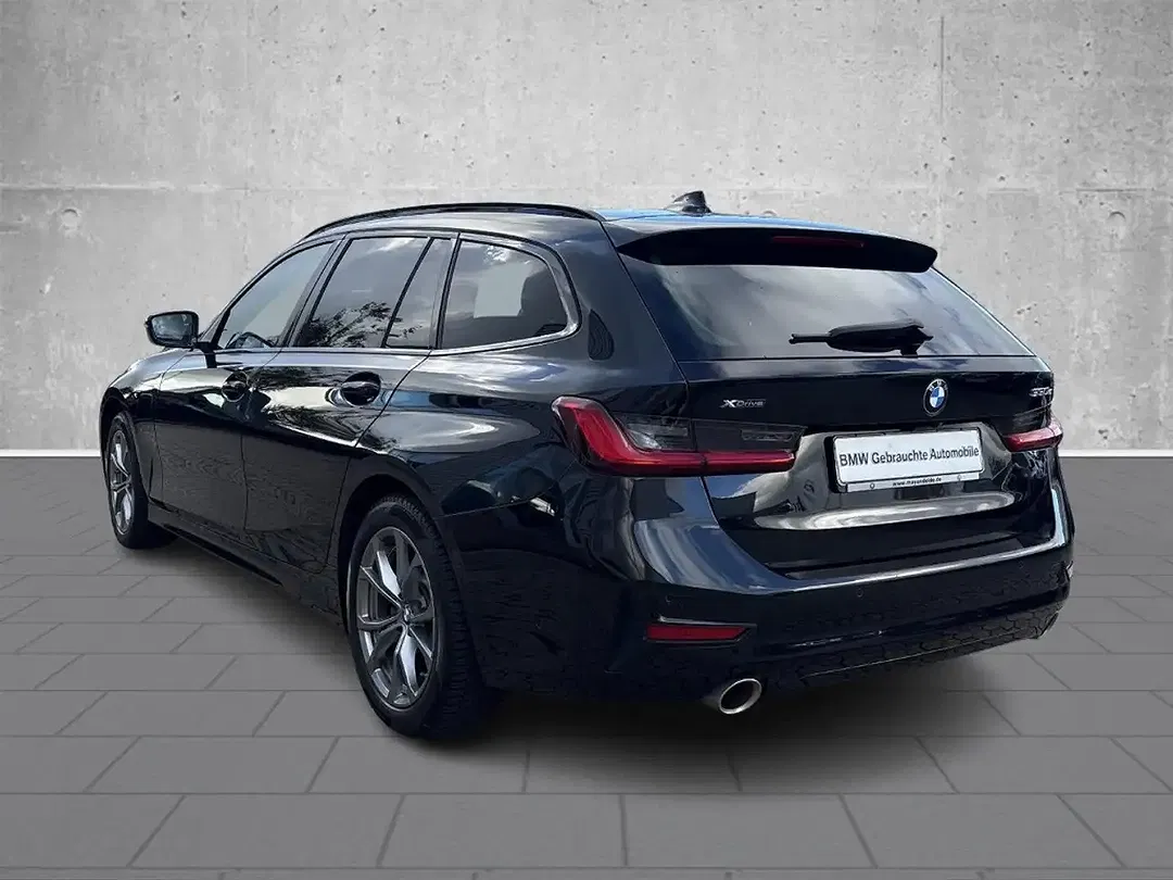 BMW 330 - Thumbnail 5