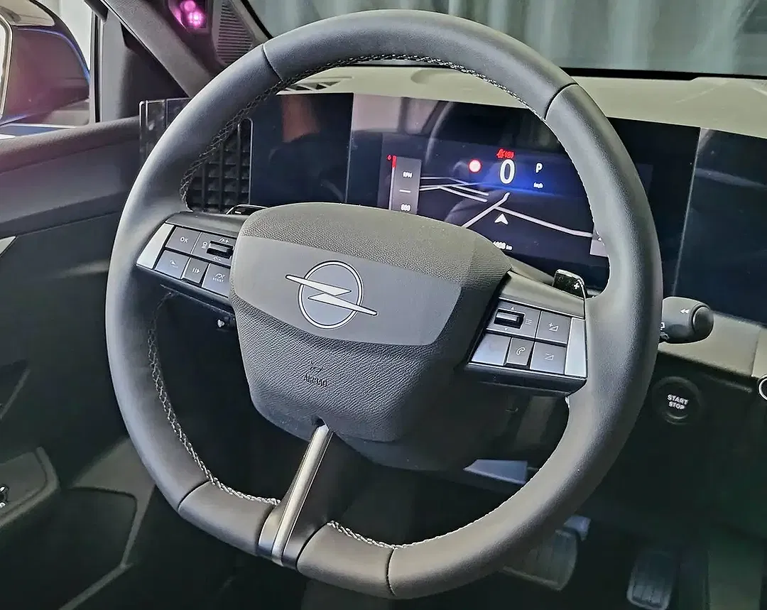 Opel Astra - Thumbnail 12