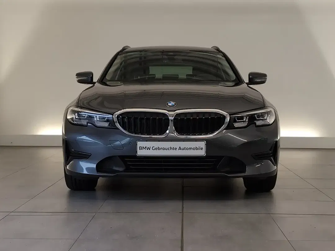 BMW 318 - Thumbnail 2