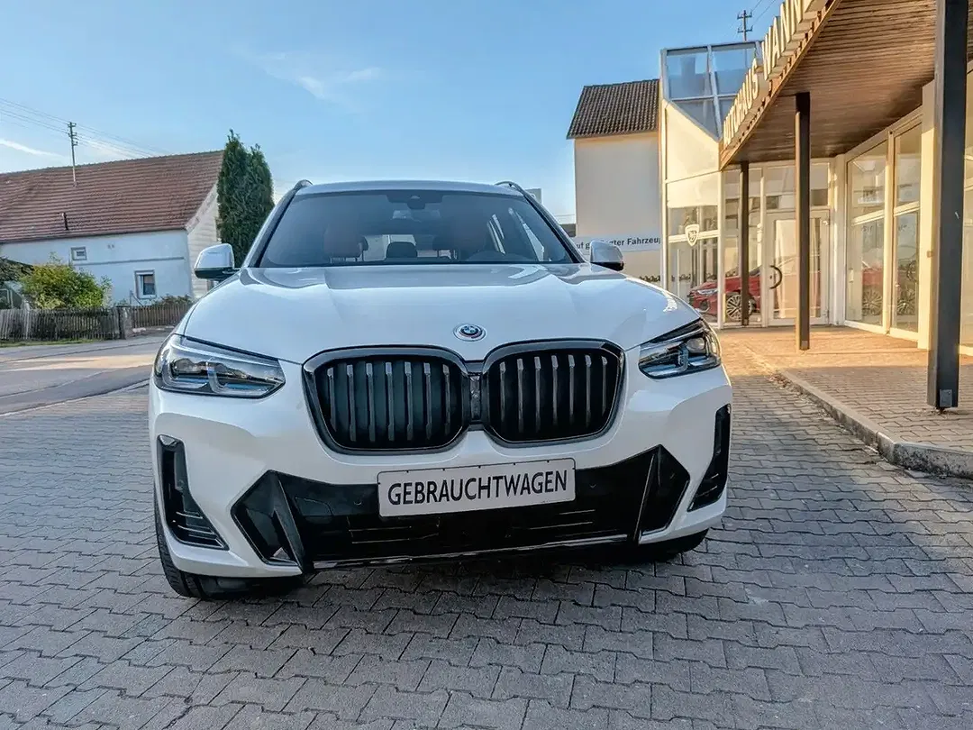 BMW X3 - Thumbnail 6