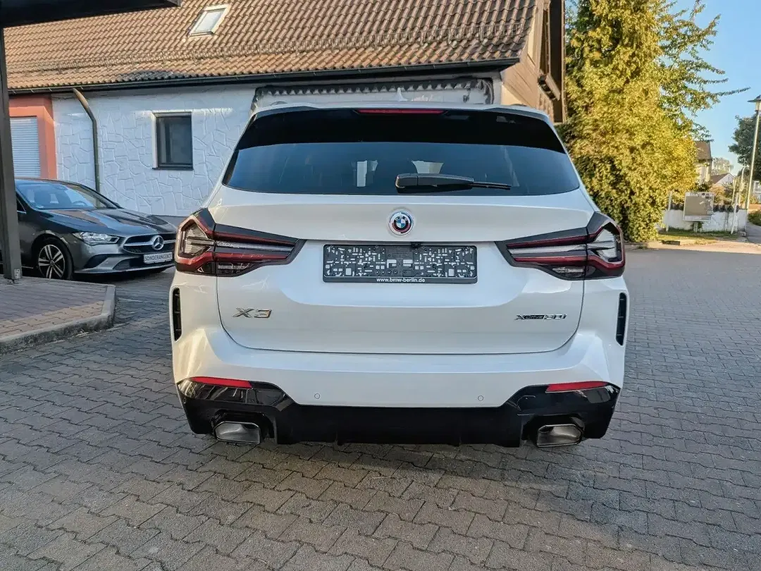 BMW X3 - Thumbnail 9