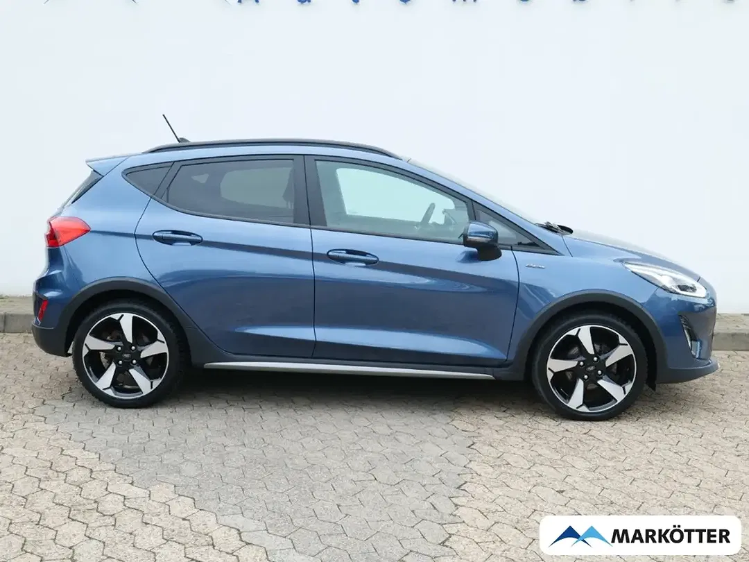 Ford Fiesta - Thumbnail 3