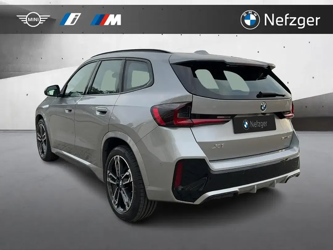 BMW X1 - Thumbnail 3