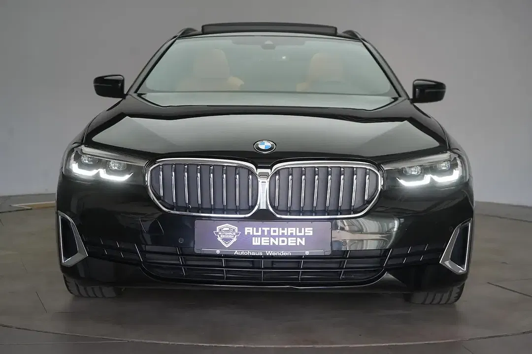 BMW 520 - Thumbnail 2