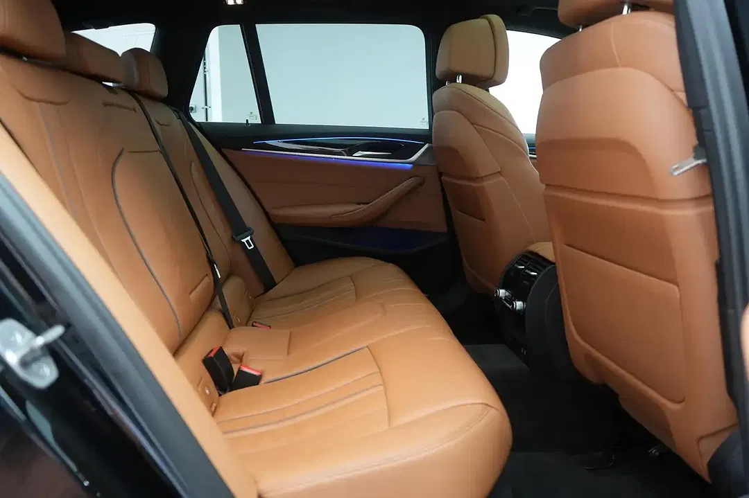 BMW 520 - Thumbnail 9