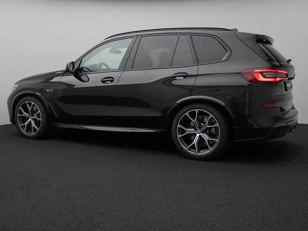 BMW X5 - Thumbnail 10