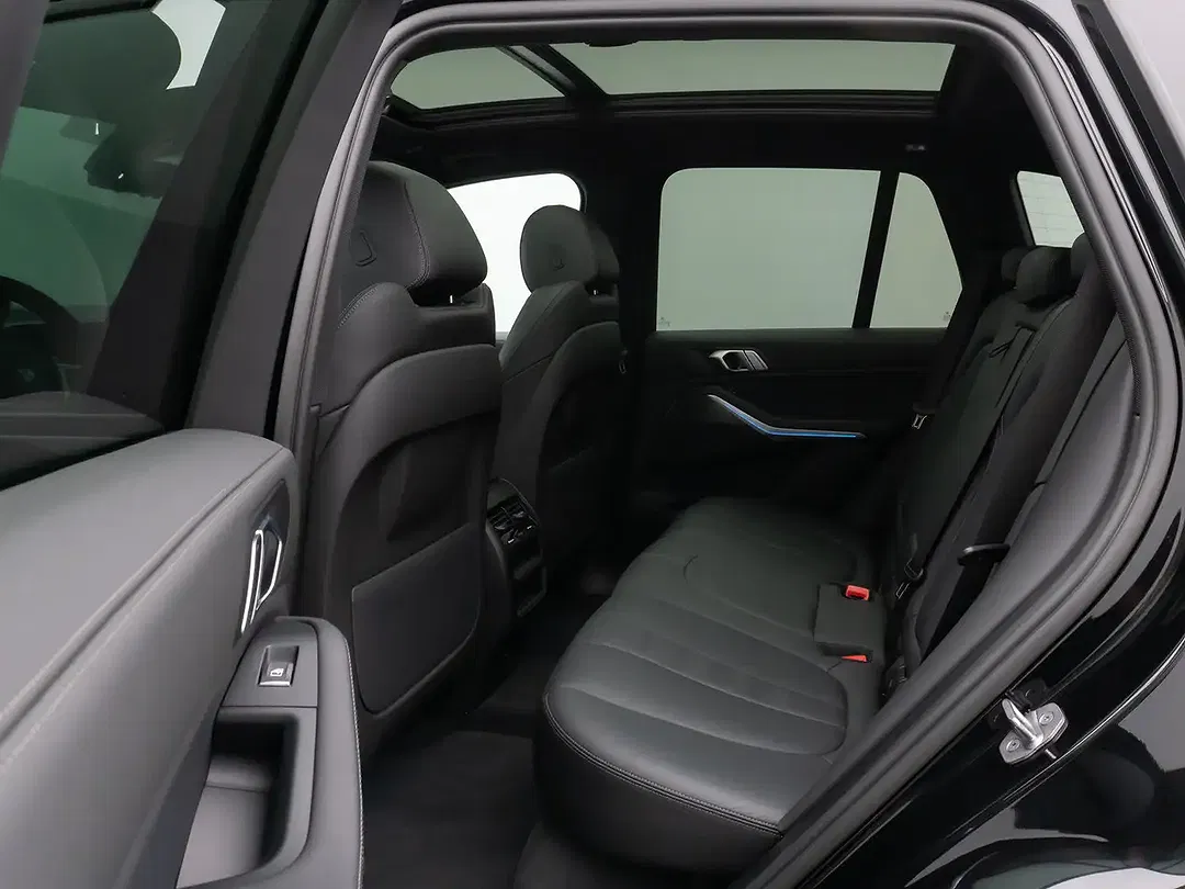 BMW X5 - Thumbnail 24