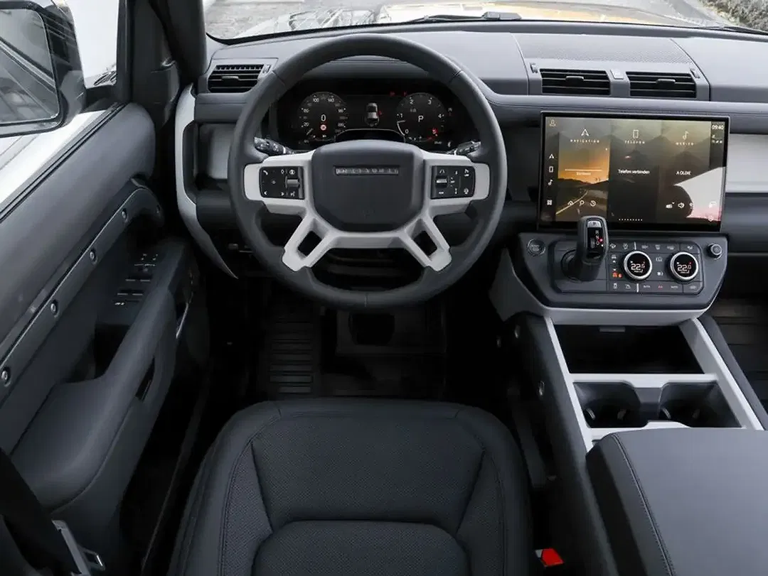 Land Rover Defender - Thumbnail 13