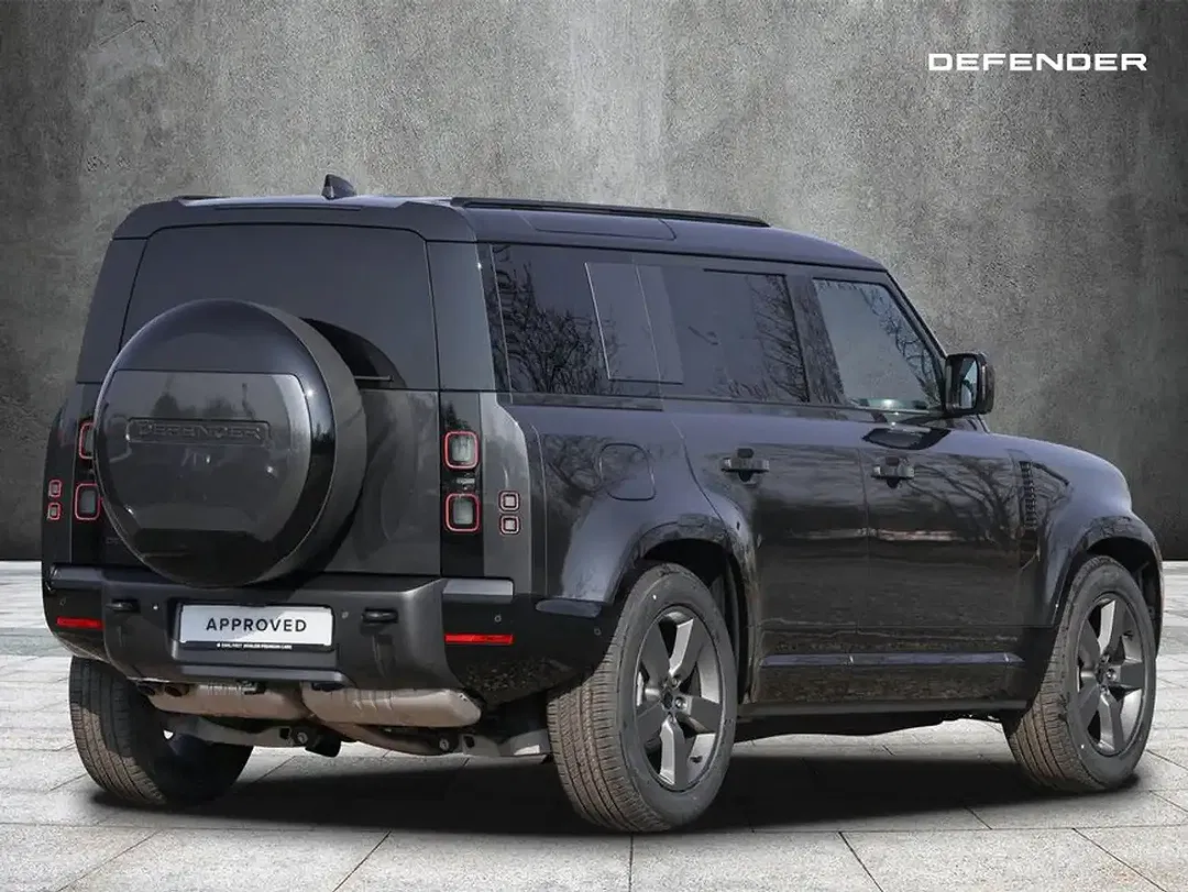 Land Rover Defender - Thumbnail 2