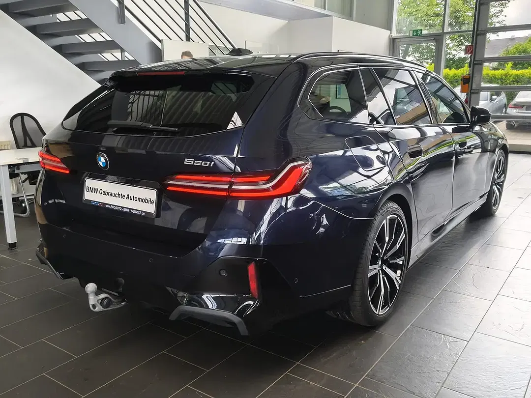 BMW 520 - Thumbnail 7