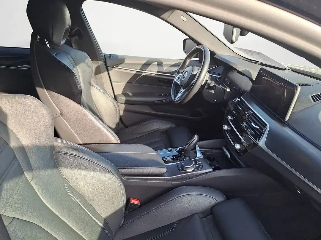 BMW 530 - Thumbnail 12