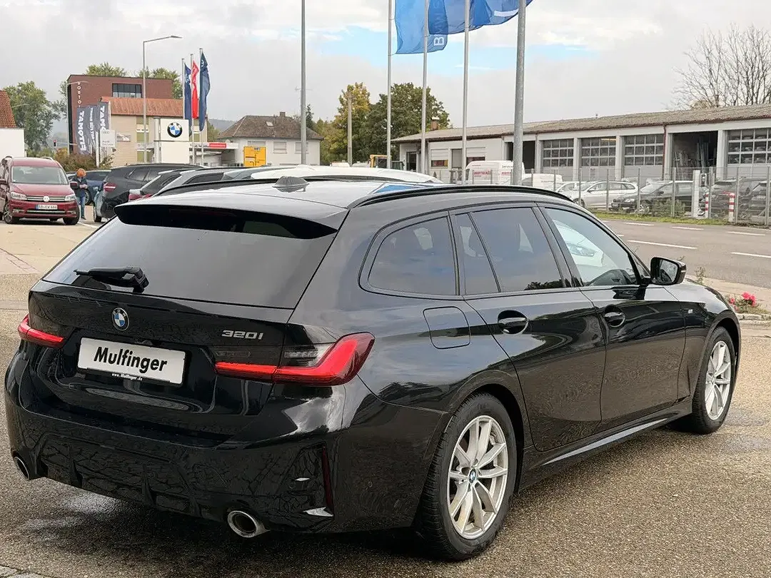BMW 320 - Thumbnail 8