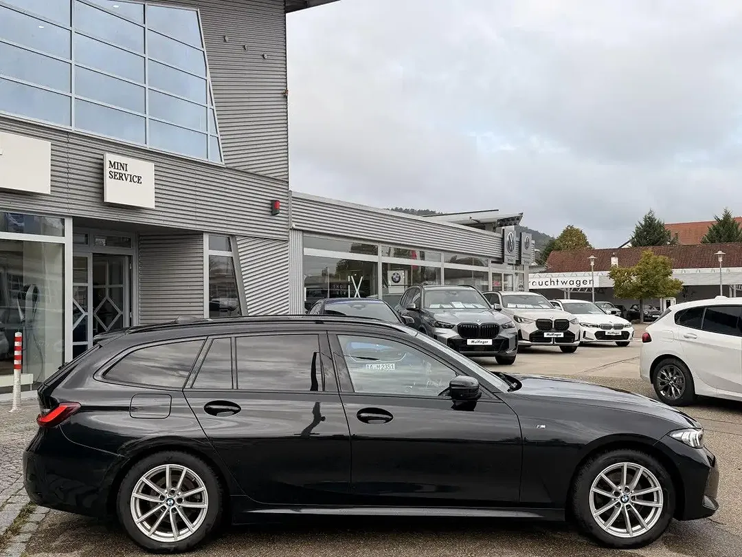 BMW 320 - Thumbnail 9