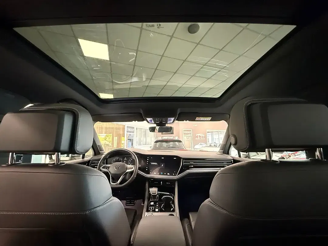 Volkswagen Touareg - Thumbnail 12