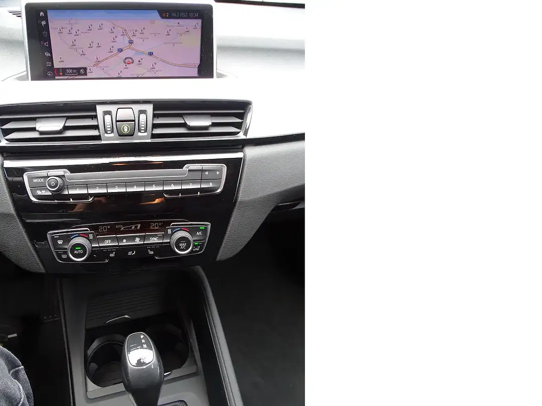 BMW X1 - Thumbnail 12