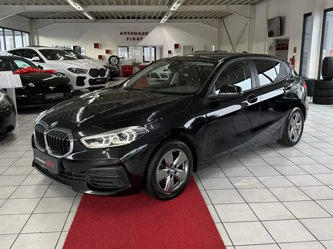 BMW 118 - Thumbnail 1