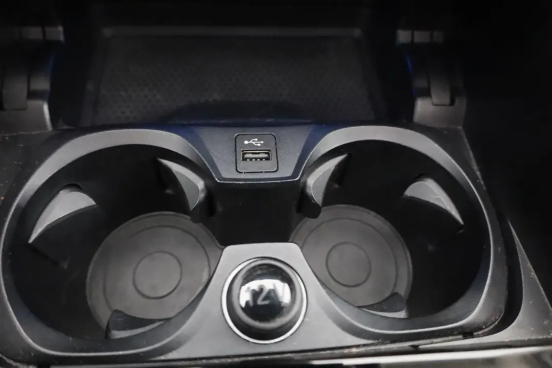 BMW 330 - Thumbnail 13