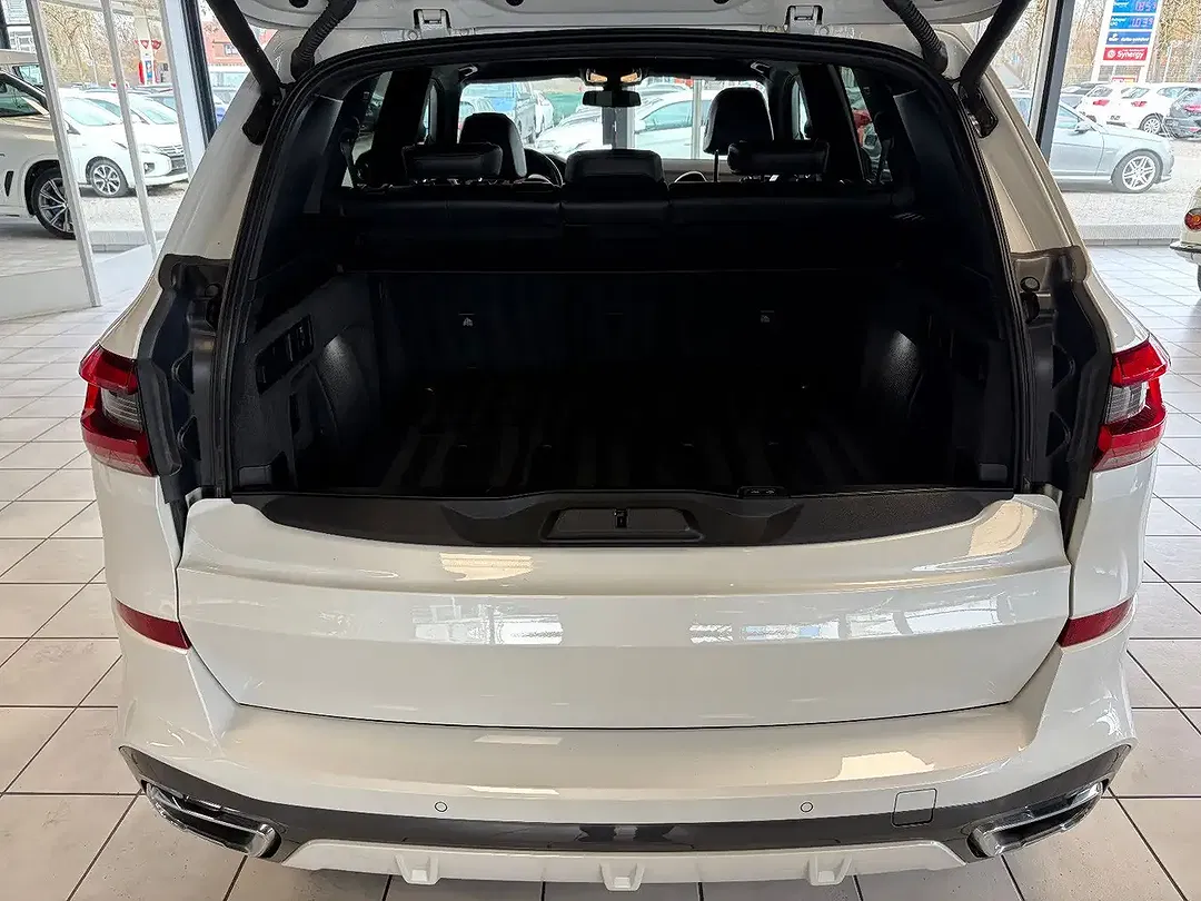 BMW X5 - Thumbnail 14