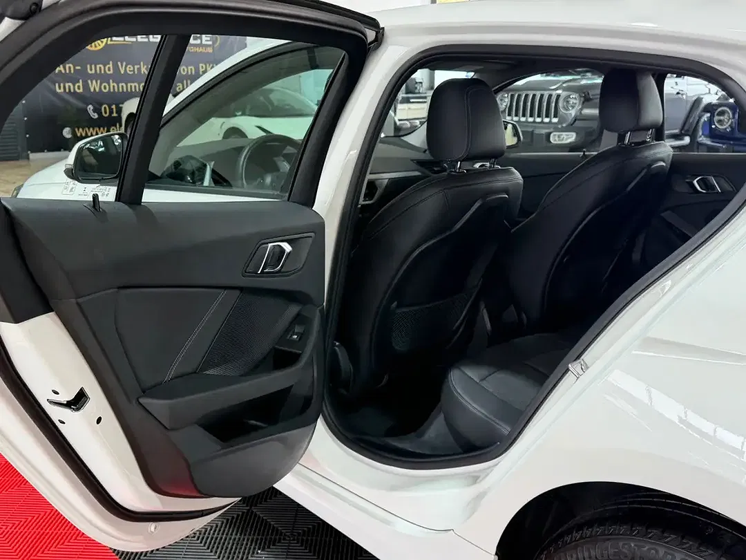 BMW 118 - Thumbnail 13