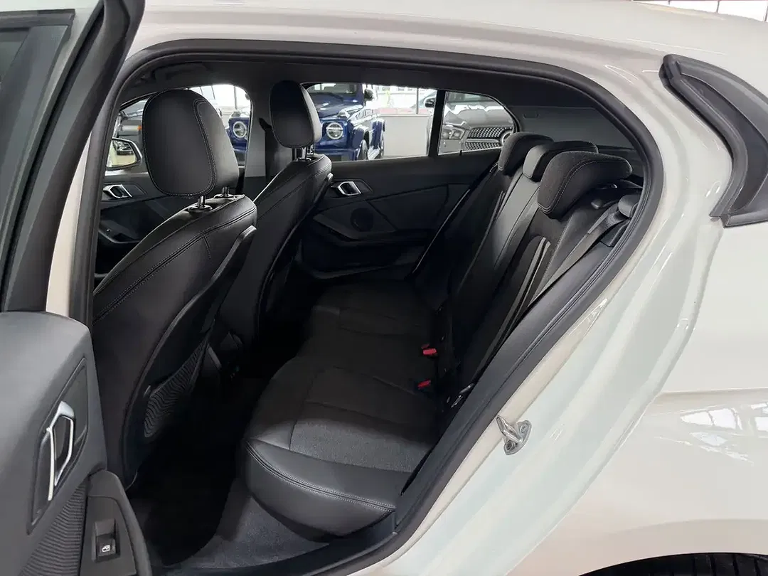 BMW 118 - Thumbnail 14