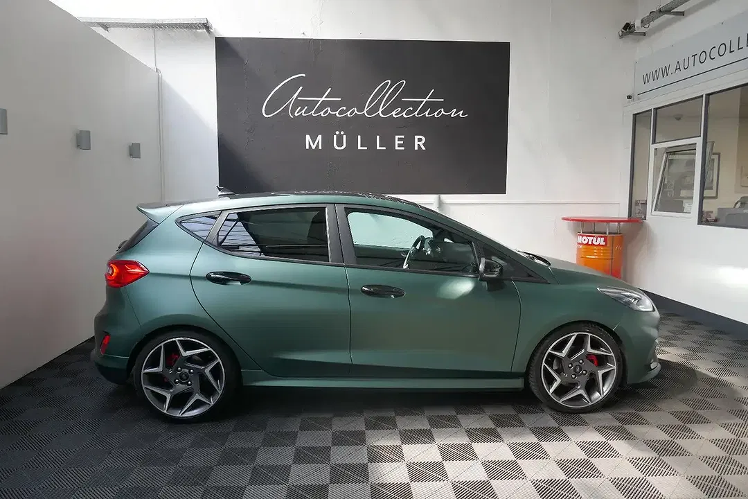 Ford Fiesta - Thumbnail 4