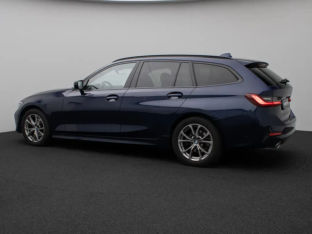BMW 320 - Thumbnail 10