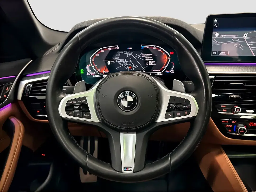BMW 520 - Thumbnail 14