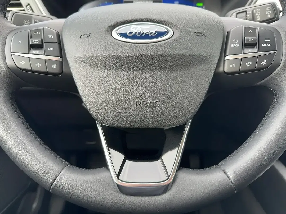 Ford Kuga - Thumbnail 10