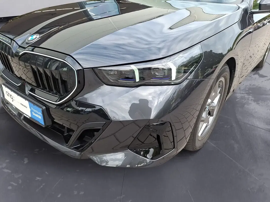 BMW 520 - Thumbnail 11