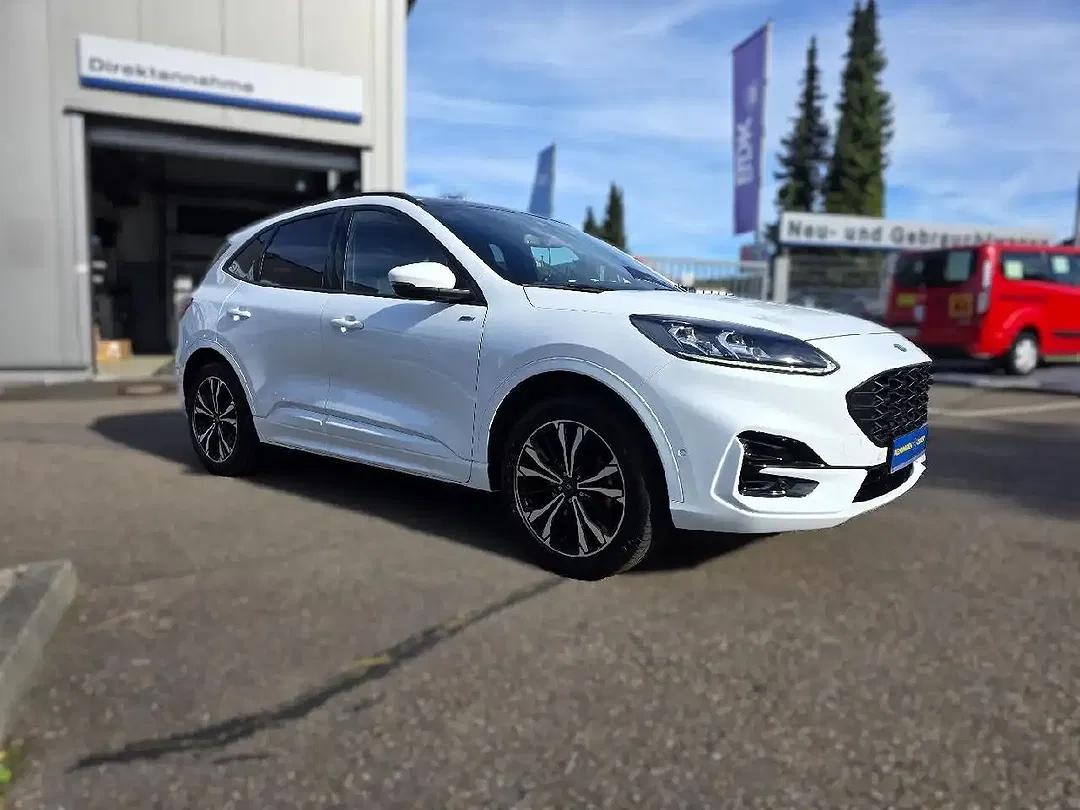 Ford Kuga - Thumbnail 3