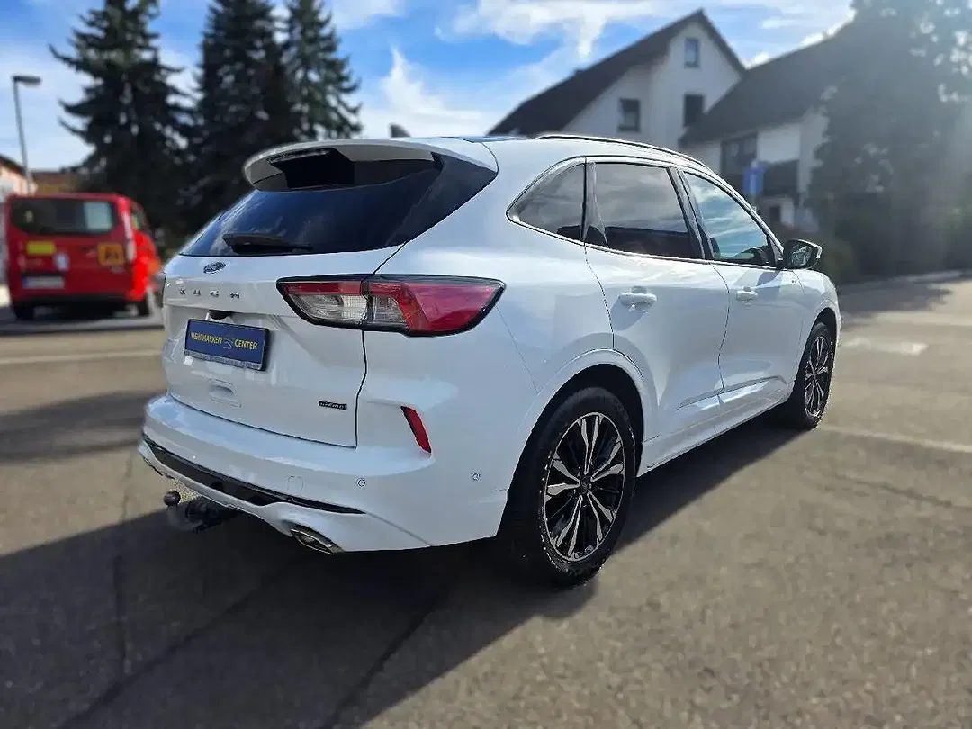 Ford Kuga - Thumbnail 6