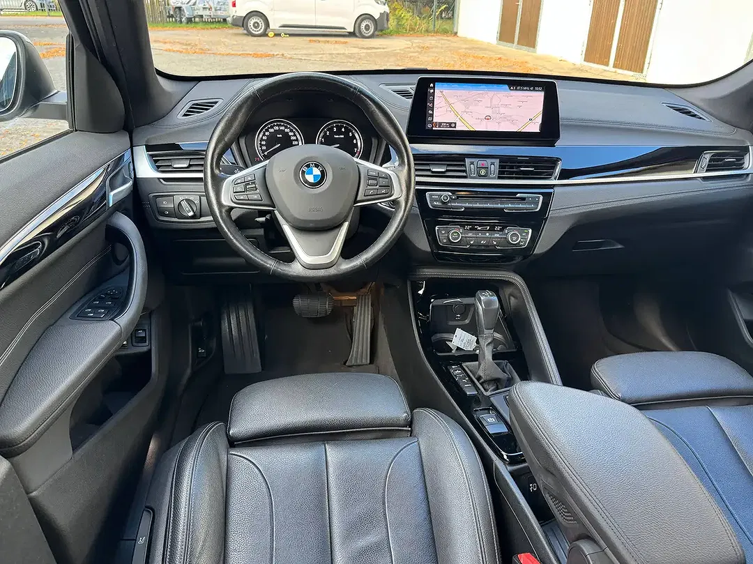 BMW X1 - Thumbnail 11