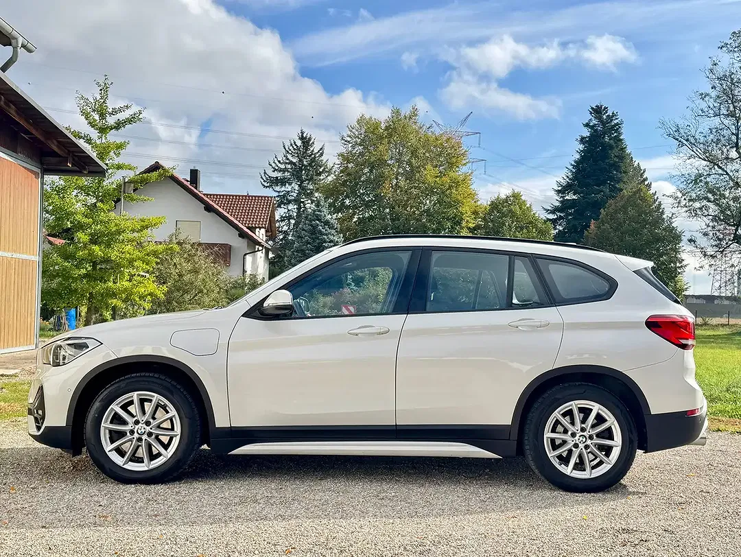 BMW X1 - Thumbnail 5
