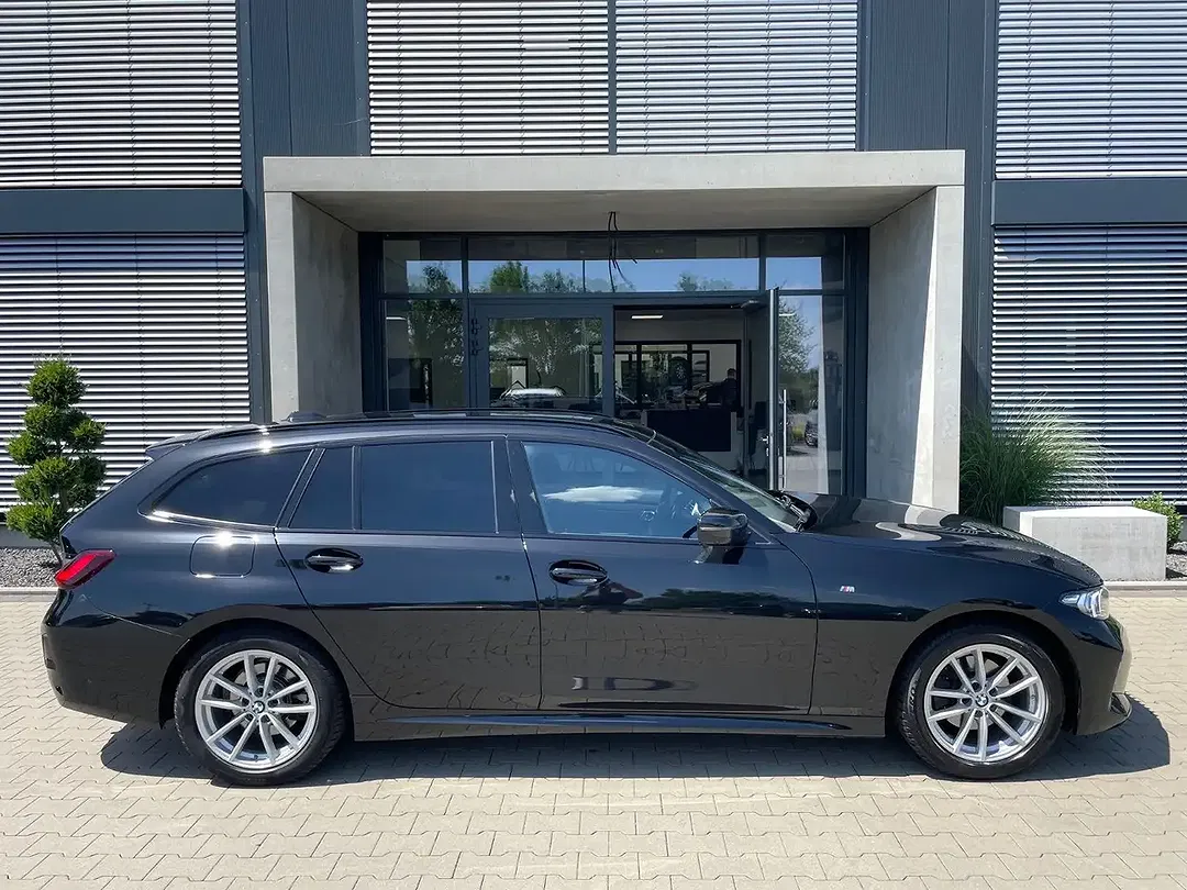 BMW 320 - Thumbnail 6