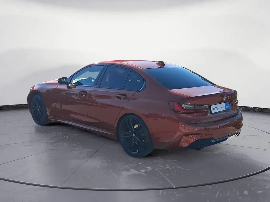 BMW 320 - Thumbnail 5