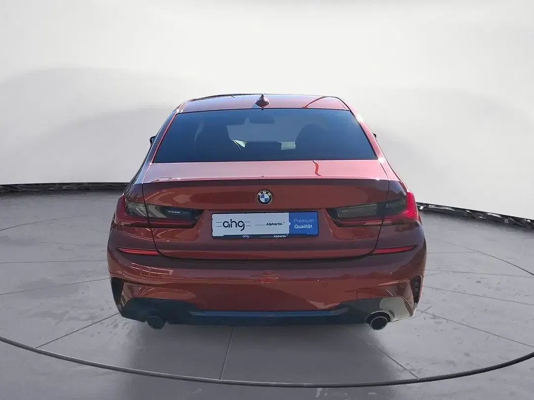 BMW 320 - Thumbnail 6