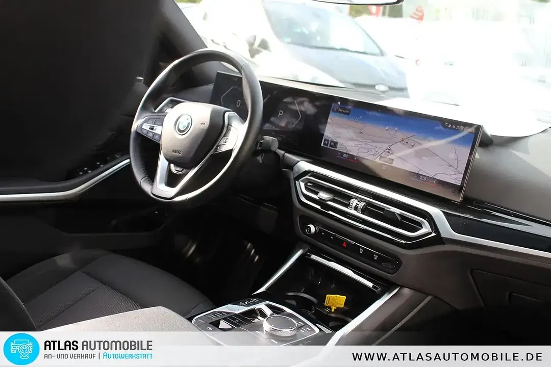 BMW 320 - Thumbnail 8