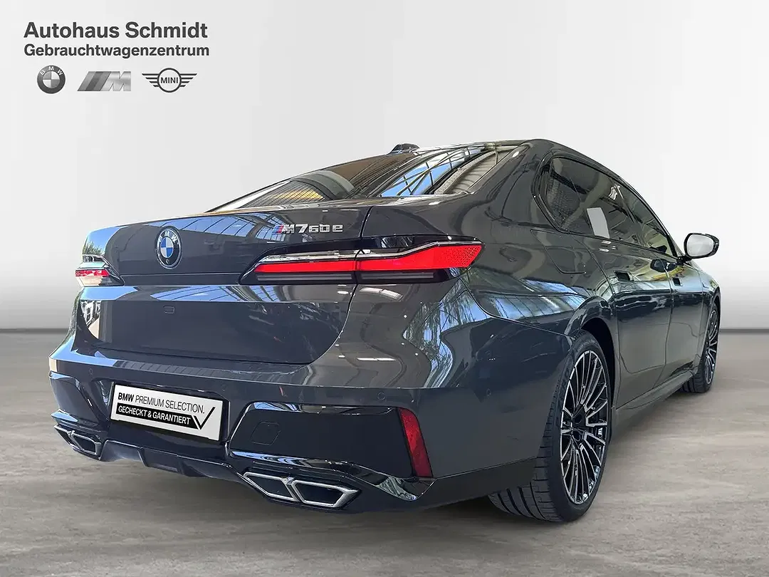 BMW 760 - Thumbnail 5