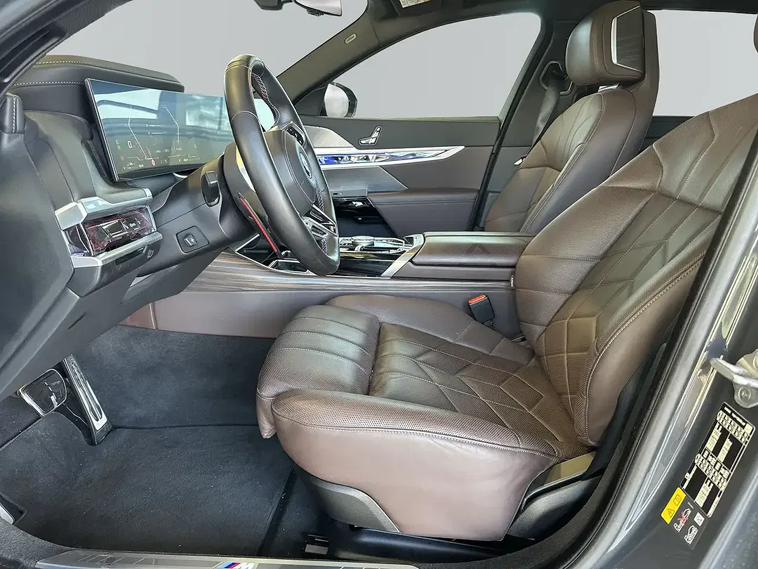 BMW 760 - Thumbnail 8