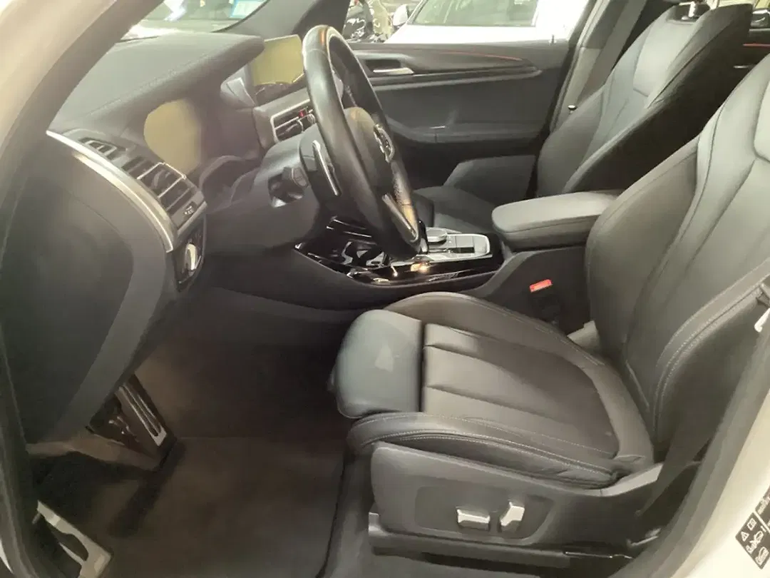 BMW X3 - Thumbnail 9