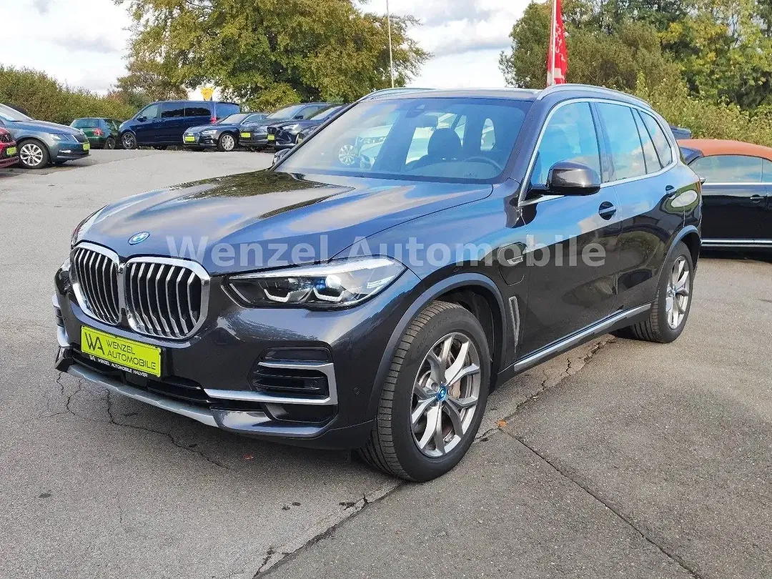 BMW X5 - Thumbnail 3