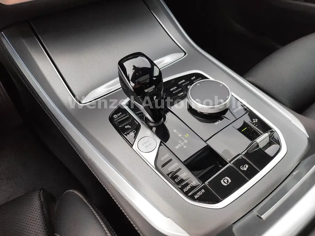 BMW X5 - Thumbnail 30