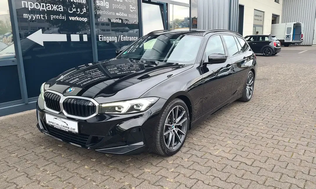 BMW 320 - Thumbnail 3