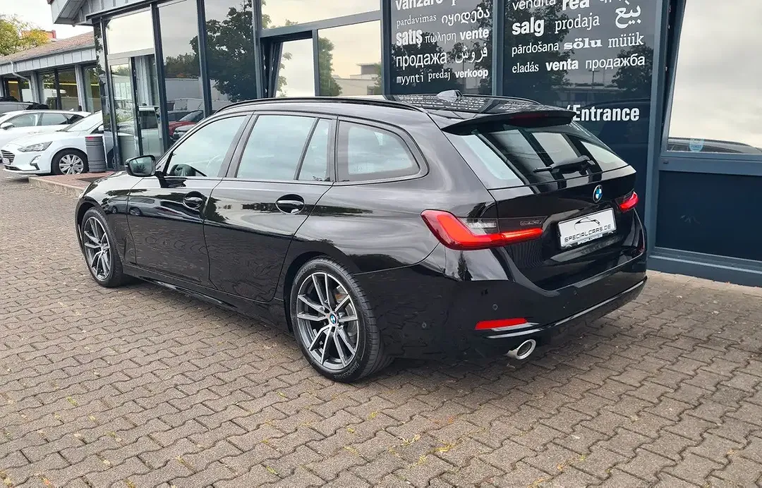 BMW 320 - Thumbnail 5